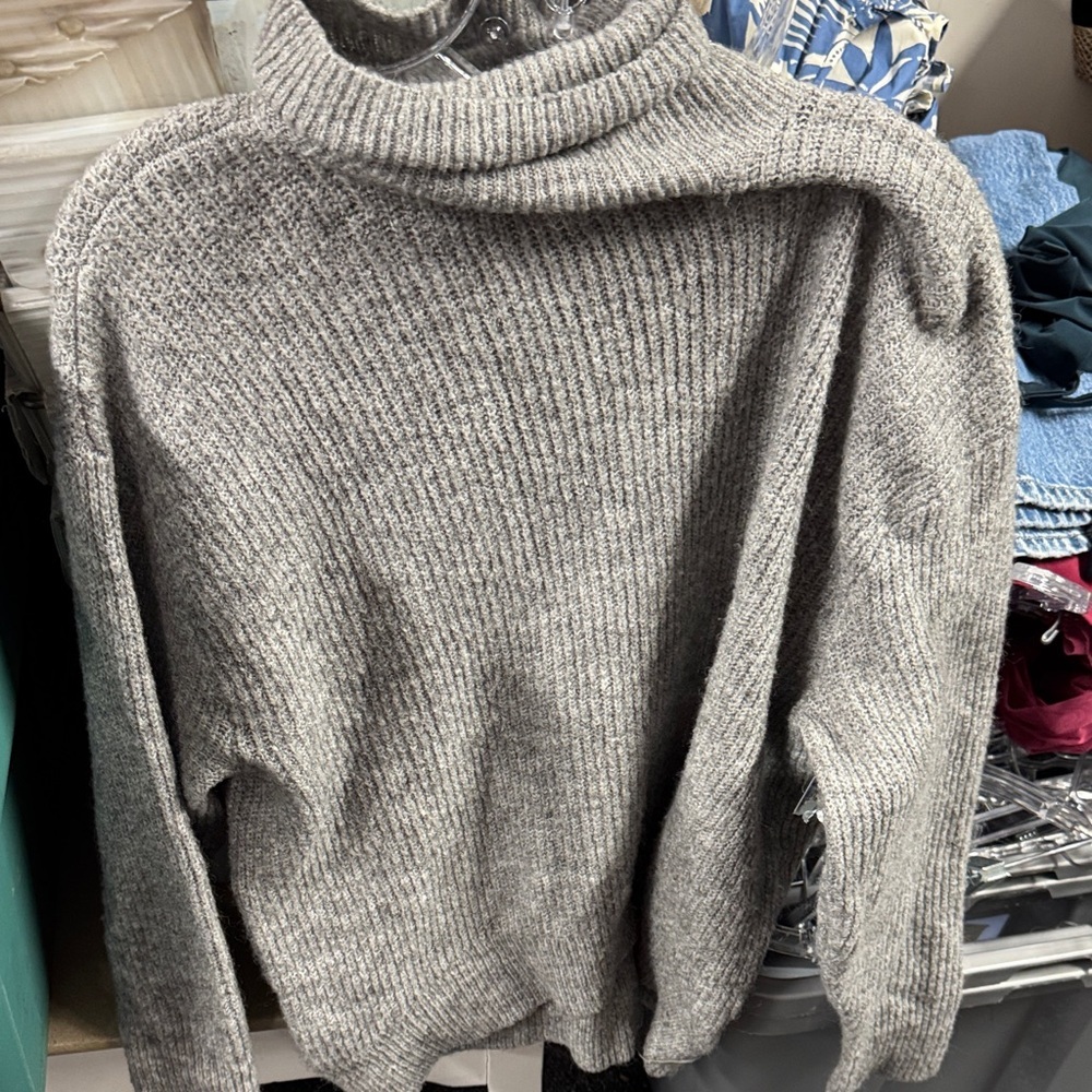 Divided sweater xs // 031350